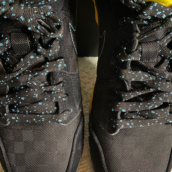 Air Jordan 1 Trek Black /Gamma Blue-Varsity Maize - Picture 5 of 9